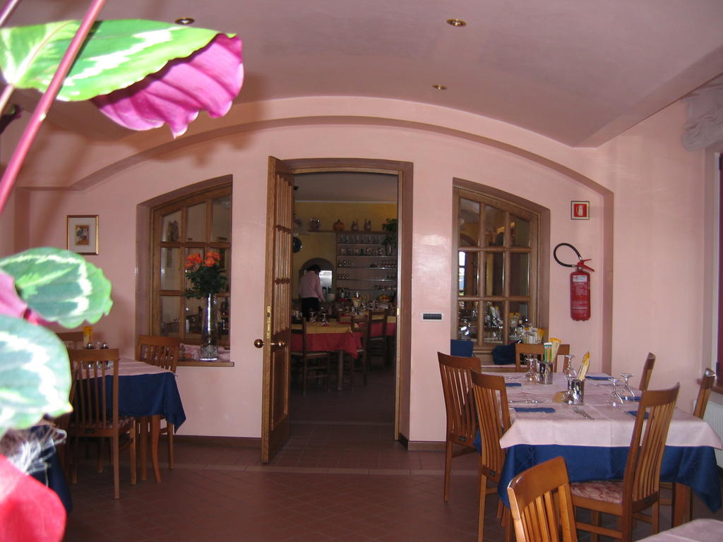 Hotel Da Si-Si Gemona del Friuli Exterior photo